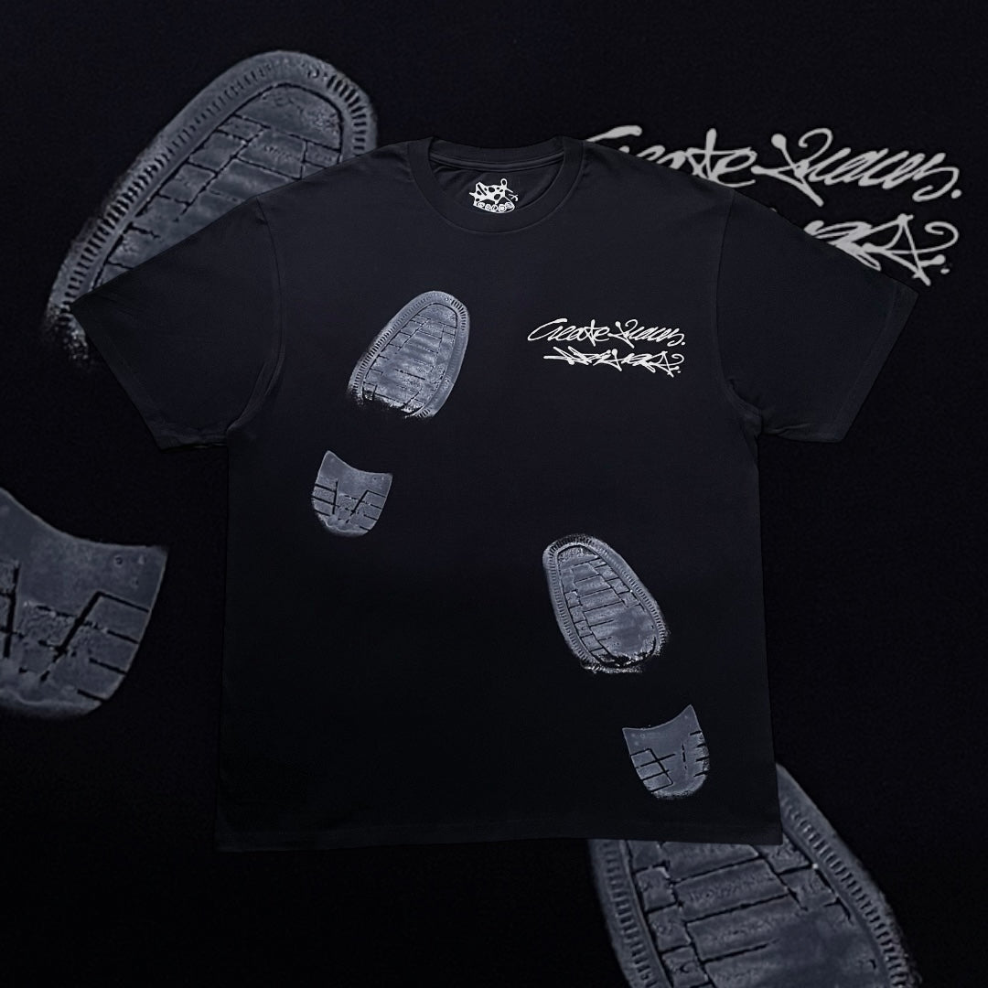 ABSTRAKT TRACES TEE