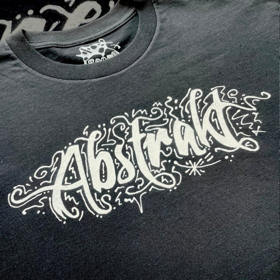 ABSTRAKT 01 TEE