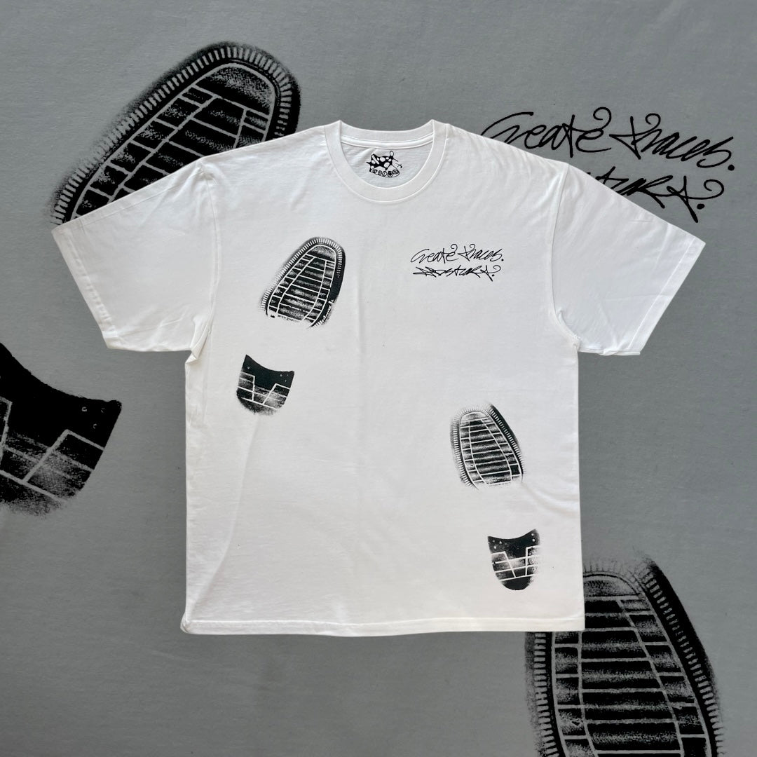 ABSTRAKT TRACES TEE