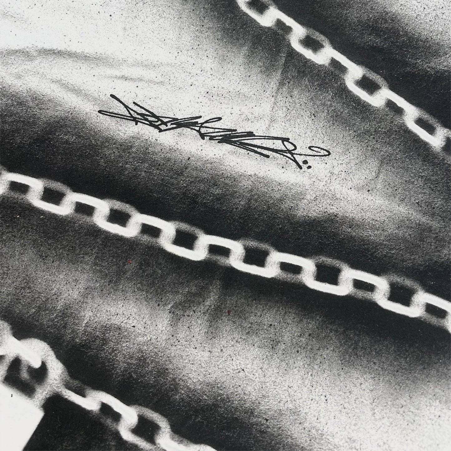ABSTRAKT CHAINS 03 TEE